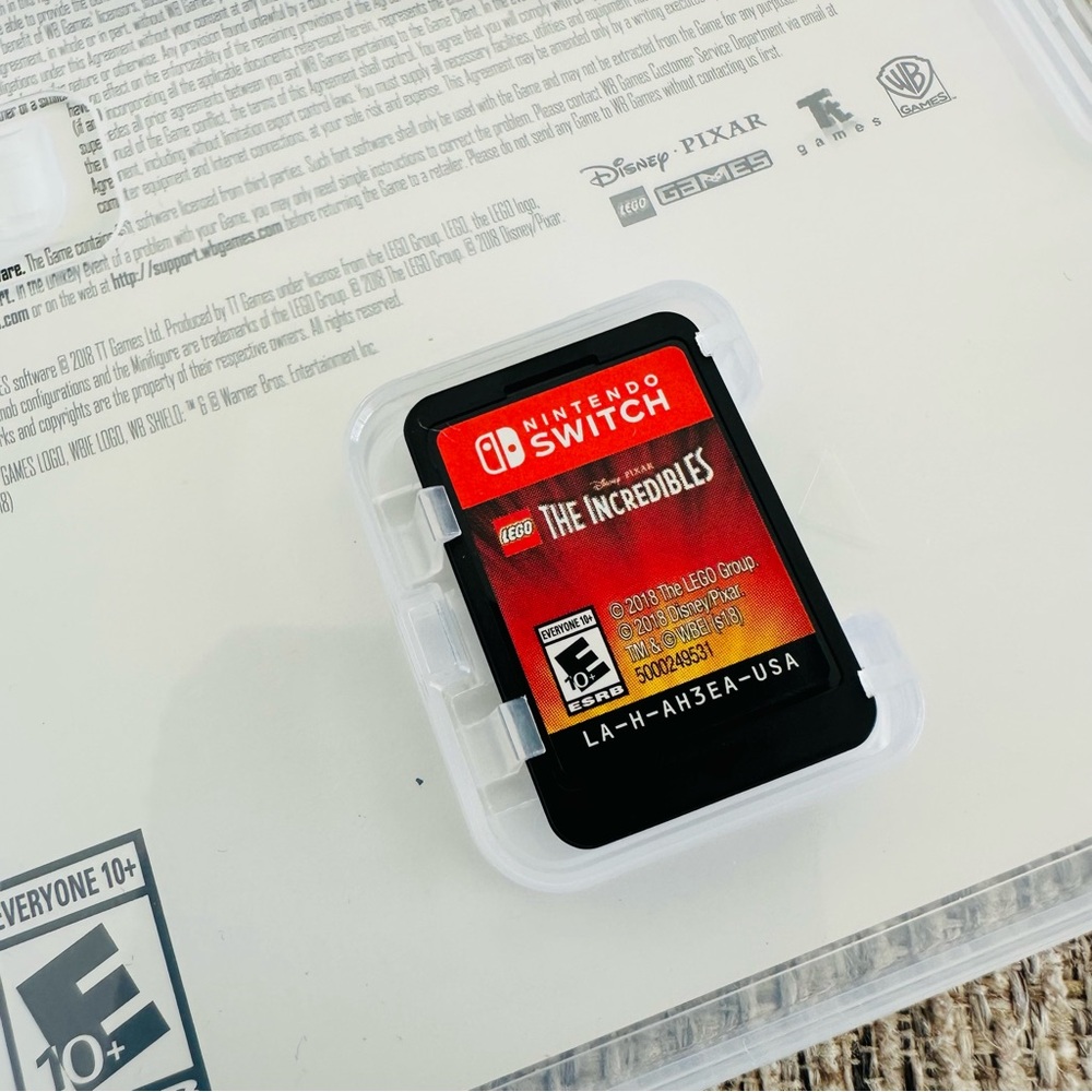 LEGO The Incredibles for Nintendo Switch - Red - Picture 3 of 4